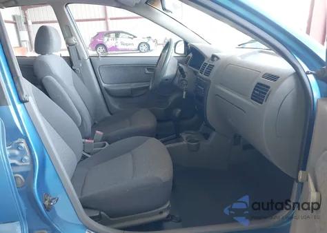 2005 Kia Rio z USA, uszkodzony, nr VIN KNADC125456364897